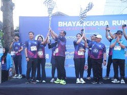 Pecah! Bhayangkara Run 2026 Polres Blitar Kota Diikuti 1.300 Pelari