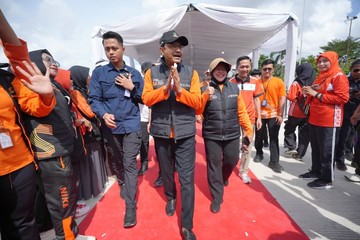 Gus Ipul Pimpin Ikrar Ribuan Petugas Sensus Ekonomi di Sumsel