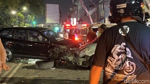 Sopir Hyundai Hitam Pemicu Laka Beruntun di Semarang Masih Diburu