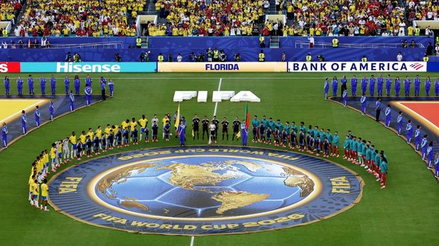 Soccer Football - FIFA World Cup 2026 - Group K - Colombia v Portugal - Miami Stadium, Miami Gardens, Florida, U.S. - June 27, 2026 General view of Portugal and Colombia players during the national anthems before the match REUTERS/Amanda Perobelli