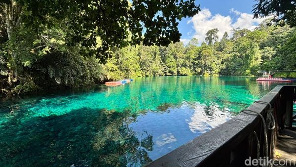 Sederet Potret Labuan Cermin yang Memanjakan Mata