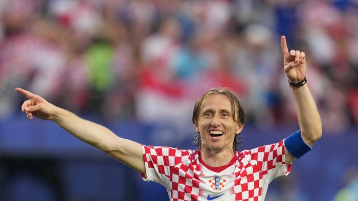 Soccer Football - FIFA World Cup 2026 - Group L - Croatia v Ghana - Philadelphia Stadium, Philadelphia, Pennsylvania, U.S. - June 27, 2026 Croatias Luka Modric celebrates after the match IMAGN IMAGES via Reuters/James Lang