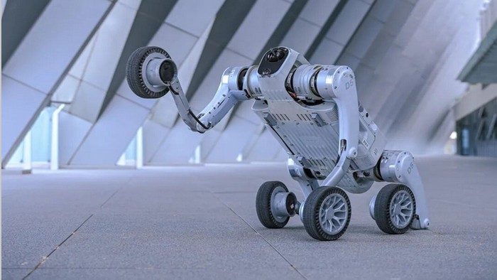 Model robot dari Pudu Robotics yang akan membantu pengunjung hotel