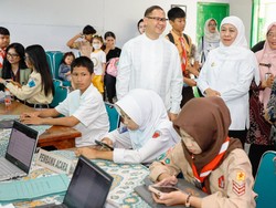 Khofifah Imbau Siswa Lolos SPMB Segera Daftar Ulang