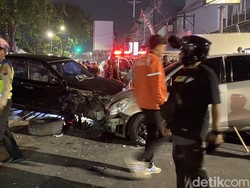 7 Orang Jadi Korban Laka Beruntun di Jalan Tentara Pelajar Semarang