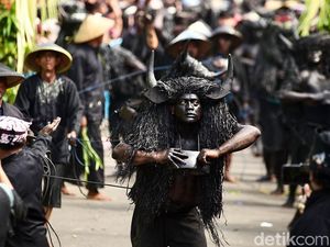 Tradisi Kebo-keboan di Banyuwangi
