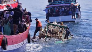 Tradisi Petik Laut Pasuruan