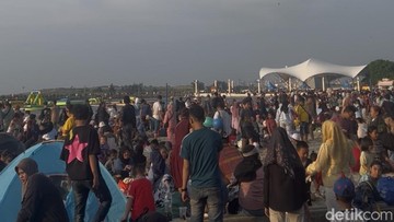 Membludak, 62 Ribu Warga Padati Ancol di Hari Terakhir Masuk Gratis