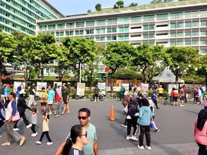 Kado Jakarta, Bike Billboard Serukan Jalan Aman untuk Semua di CFD