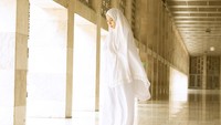 Apakah Salat Sah Jika Lupa Membaca Surat Pendek?