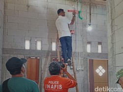Buruh Pabrik Jombang Bunuh Diri di Rumah Baru, Istri-Anak Histeris
