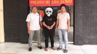 Penjaga Sekolah yang Cabuli Siswi SLB Muaro Jambi Ditangkap di Jember