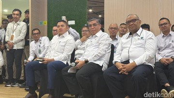 Teddy Ungkap PR Pemerintah: Mahasiswa Lulus Kuliah Langsung Dapat Kerja