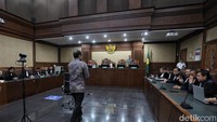 Hakim Minta Kejagung Pakai TPPU Usut Nadiem Terkait Rp 4,8 Triliun