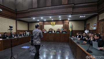 Hakim Minta Kejagung Pakai TPPU Usut Nadiem Terkait Rp 4,8 Triliun