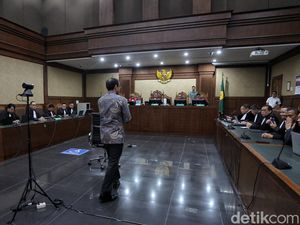 Hakim Minta Kejagung Pakai TPPU Usut Nadiem Terkait Rp 4,8 Triliun