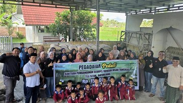 Pegadaian Praya Bantu Bangun Ruang Kelas Baru di Lombok Tengah