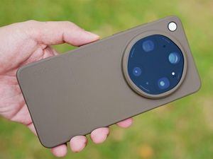 Kamera Oppo Find X10 Ultra Bakal Bikin Pesaing Ketar-ketir