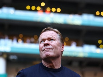 Koeman Bela Diri Dikritik: Kalian Lihat Sepakbola dari Pinggir Lapangan!