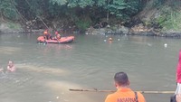 Siswa SMPN 1 Jembar Tewas Tenggelam Saat Bermain di Sungai Bedadung