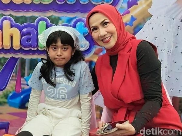 Dukungan Venna Melinda Buat Vania Athabina yang Debut Nyanyi