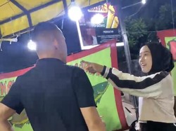 Viral Pria di Bone Dilabrak Istri Bareng Wanita Lain Saat Makan di Warung