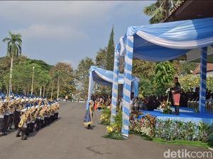 Polda Sumsel Peringati HUT Bhayangkara, Ada Atraksi Paramotor dan Polisi Cilik