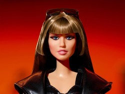 Mattel Rilis Barbie Miley Cyrus, Terinspirasi Gaya Ikonik di Video Musik