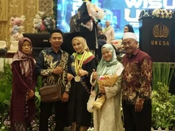 Fatimatuz Lulus S2 Unesa dengan IPK 4, Ciptakan Inovasi Pembelajaran IPA Berbasis AR