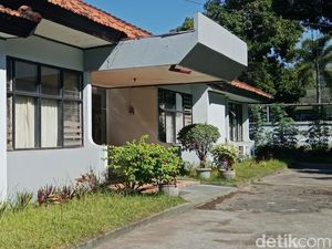 Seluruh Sekolah di Lombok Timur Dilarang Jual Seragam ke Siswa Baru