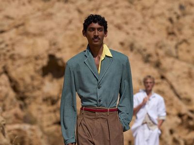Potret Viknes Waren, Model Indonesia yang Bersinar di Paris Fashion Week 2027