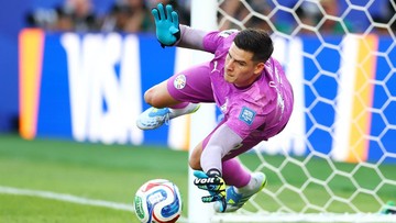 Kisah Kiper Timnas Paraguay Rela Jual Segalanya demi Anak
