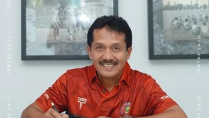 Persiraja Perpanjang Kontrak Pelatih Jaya Hartono
