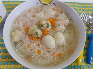Resep Anak: Sup Misoa Bola Ayam Sayuran