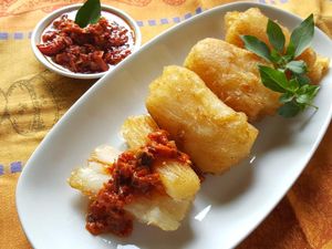 Resep Camilan: Singkong Goreng Sambal Kecombrang