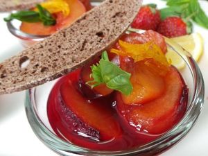 Resep Dessert: Infused Sweet Basil Plum Compote