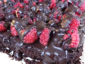 Resep Kue: Cake Cokelat Lapis Raspberry