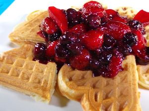 Resep Kue: Waffle with Berry Compote