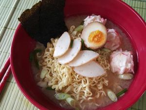 Resep Mie: Mie Kuah Miso Bakso