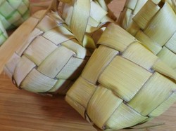 Resep Nasi: Ketupat Praktis 30 Menit