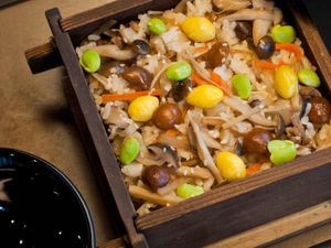 Resep Nasi: Takikomi Gohan