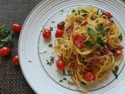 Resep Pasta: Breadcrumb and Tomato Pasta
