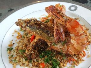 Resep Seafood: Deep Fried King Prawn with Oatmeal & Garlic
