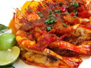 Resep Seafood: Grilled Shrimp with Sambal Goreng Sauce