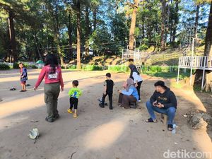 Kisah Eks Pilot Drone di Kuningan, Kini Raup Cuan dari Mobil RC