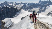 Salju Melunak Imbas Panas Ekstrem, Jalur Pendakian Mont Blanc Kian Berisiko