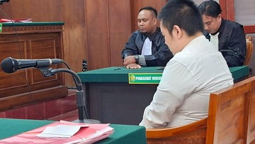Tabrak Pedagang hingga Tewas, Pemobil Mabuk di Surabaya Divonis 8 Bulan Bui
