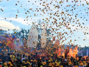 Bagansiapiapi Gelar Ritual Bakar Tongkang Tahunan