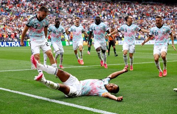 Comeback Dramatis, Belgia Amankan Tiket 16 Besar Piala Dunia