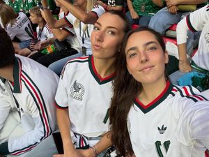 Pesona Istri Santiago Gimenez, Bintang Telenovela di Piala Dunia 2026